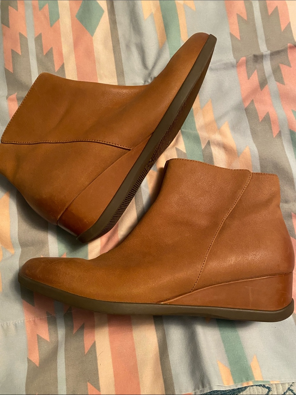 Dansko Tan Leather Wedge Ankle Booties with Side Zip. Waterproof Too!
